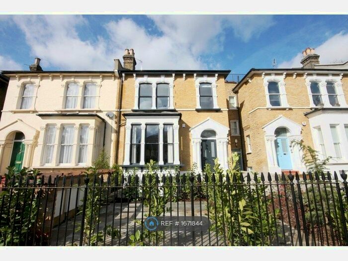 2 Bedroom Flat To Rent In Evering Road, London, E5