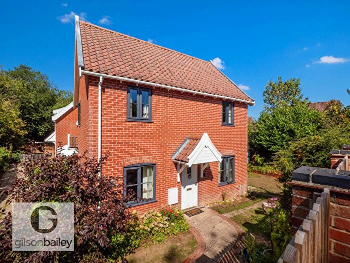 3 Bedroom End Of Terrace House For Sale In Old Post Office Court, Halvergate, NR13