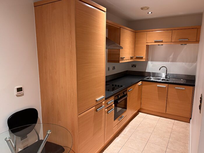 1 Bedroom Flat To Rent In Taylorson Street South, Manchester, Greater Manchester, M5