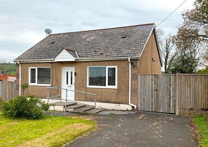 2 Bedroom Detached Bungalow To Rent In Monksford Street, Kidwelly, Carmarthenshire., SA17