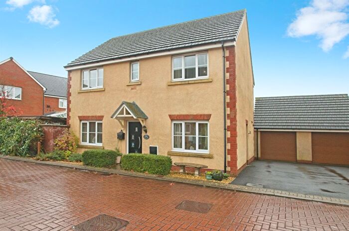 4 Bedroom Detached House For Sale In Llys Yr Onnen, Coity, Bridgend, CF35