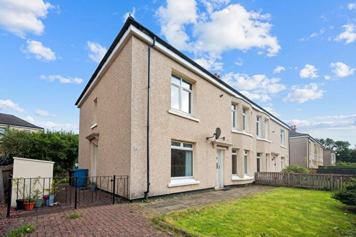 2 Bedroom Flat To Rent In Bennan Square, Govanhill, Glasgow, G42
