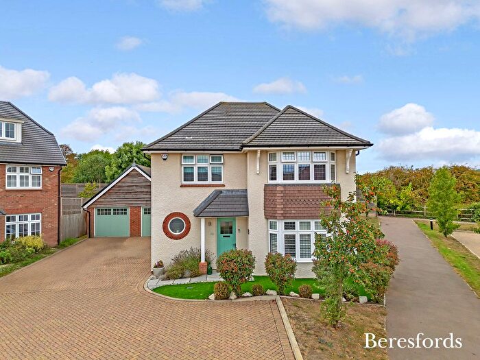 3 Bedroom Detached House For Sale In Greenway Gardens, Dunmow, CM6