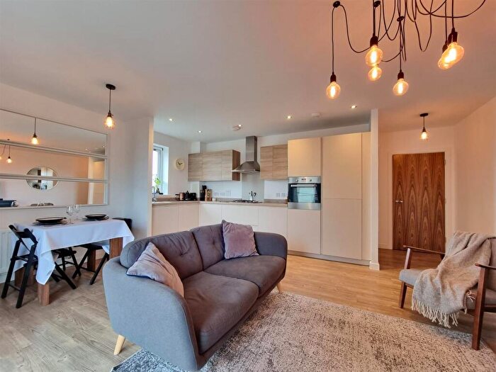 2 Bedroom Flat To Rent In Handley Page Road, Barking, IG11