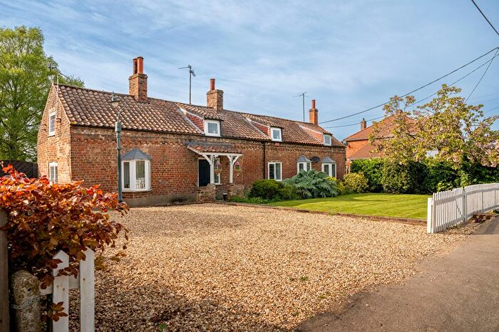 4 Bedroom Detached House For Sale In Station Road, Long Sutton, PE12