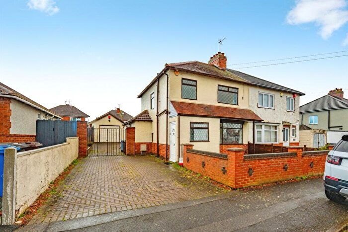 3 Bedroom Semi Detached House For Sale In Hillcrest Road, Derby, DE21