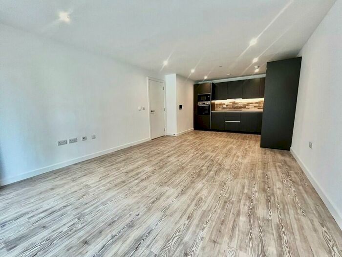 2 Bedroom Apartment To Rent In Potato Wharf, M3