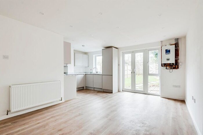 3 Bedroom Terraced House For Sale In Tower Hill, Witney, OX28