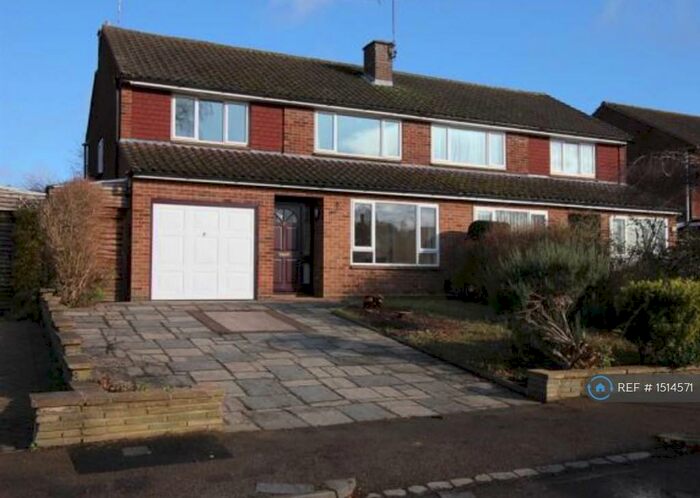 4 Bedroom End Of Terrace House To Rent In High Firs Crescent, Harpenden, AL5