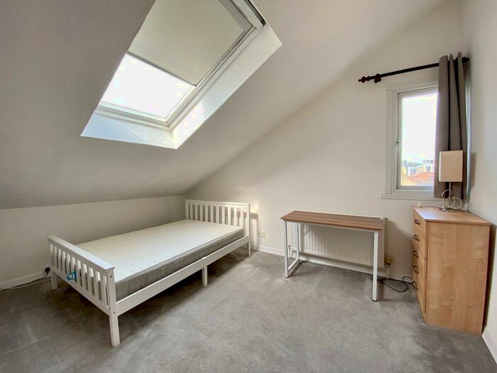 4 Bedroom Flat To Rent In Marlborough Road, Upper Holloway, N19