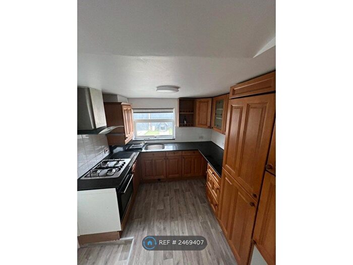 3 Bedroom Terraced House To Rent In Albany Street, Newport, NP20