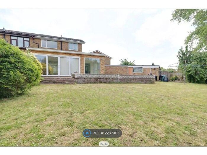 3 Bedroom Semi-Detached House To Rent In Palmerston Road, Rainham, RM13
