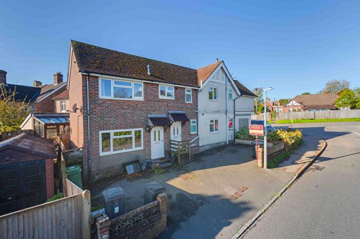 2 Bedroom Flat To Rent In Queens Road, Crowborough, TN6