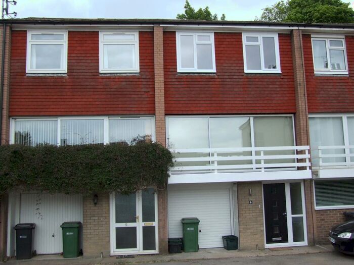 2 Bedroom Town House To Rent In The Mews Harpenden, AL5