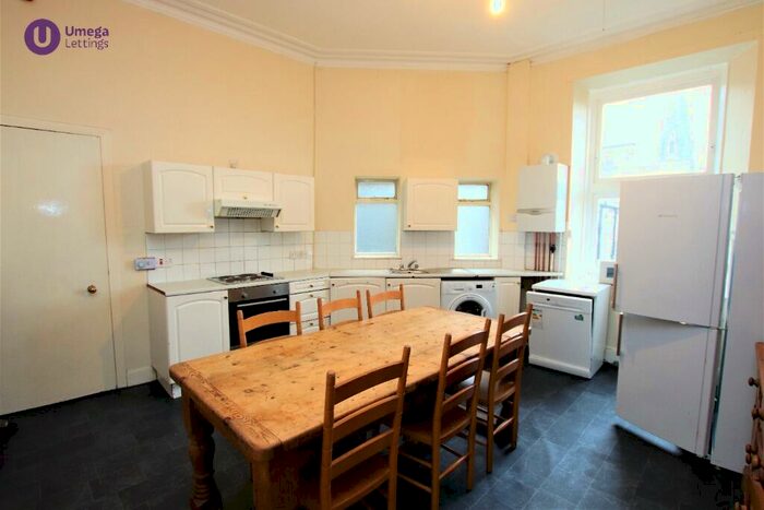 6 Bedroom Flat To Rent In Coates Place, West End, Edinburgh, EH3