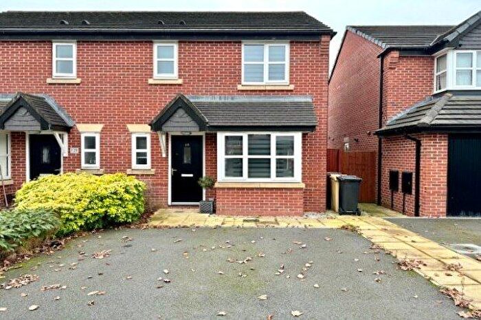 3 Bedroom Semi-Detached House To Rent In Cotton Meadows, Bolton, BL1