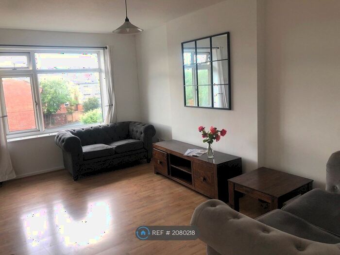 2 Bedroom Flat To Rent In Kendal Bank, Leeds, LS3