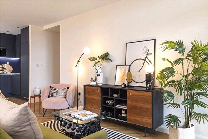 3 Bedroom Flat For Sale In Cerulean Quarter, Dock Master House, Manor Road, London, E16