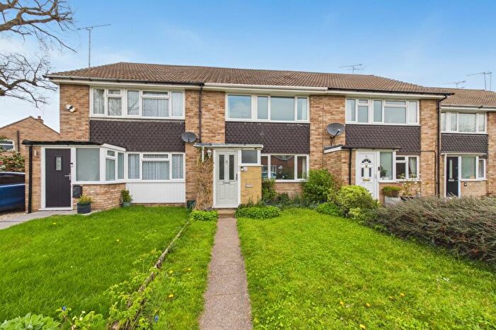 3 Bedroom Terraced House For Sale In Sheridan Road, Frimley, Camberley, Surrey, GU16