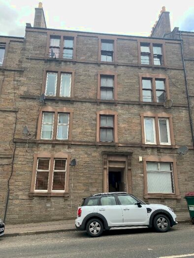 2 Bedroom Flat To Rent In Provost Road, Stobswell, Dundee, DD3