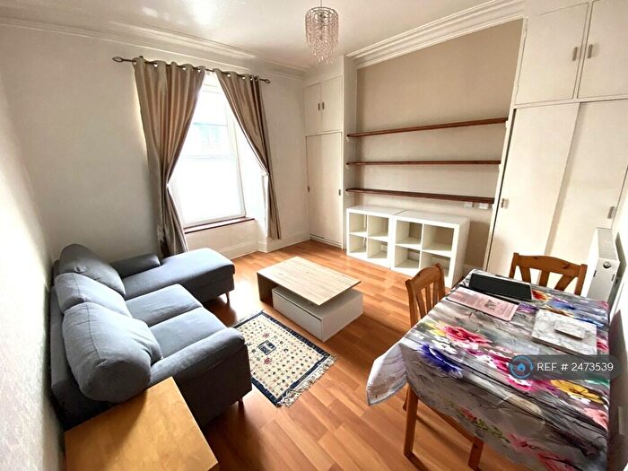 1 Bedroom Flat To Rent In Roslin Street, Aberdeen, AB24