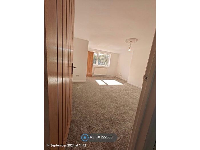 4 Bedroom Semi-Detached House To Rent In Dousland Terrace, Yelverton, PL20