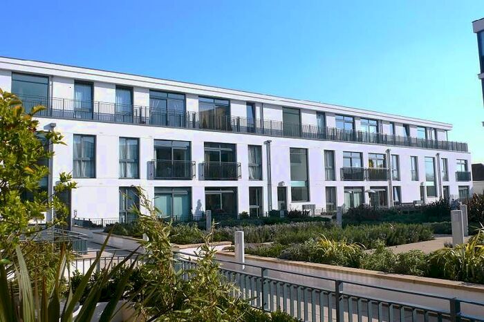 2 Bedroom Flat To Rent In Charles House, Guildford Street, Chertsey KT16