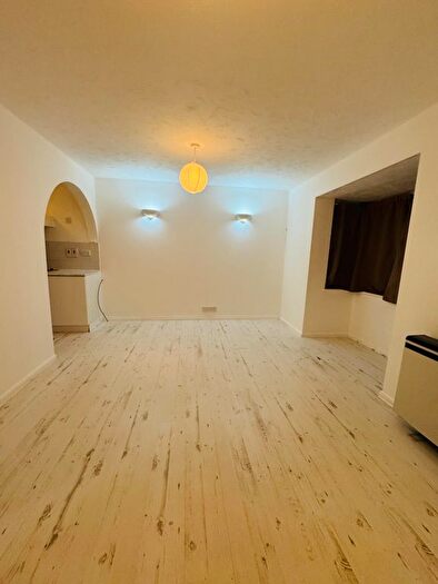 Studio To Rent In Ash Walker, Wembley, HA0