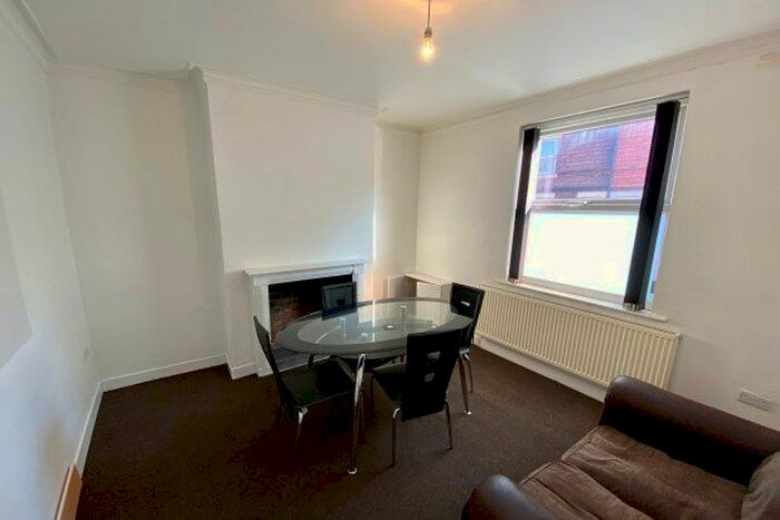 2 Bedroom Property To Rent In Watkin Street, Nottingham, NG3