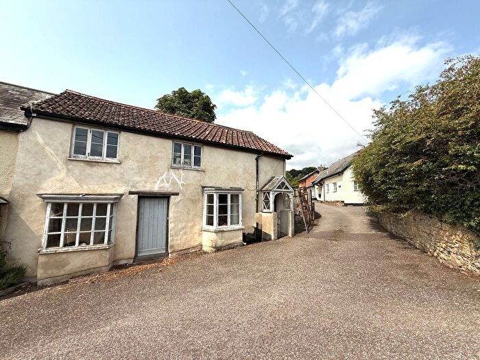 4 Bedroom Semi-Detached House For Sale In Golden Hill, Wellington, TA21