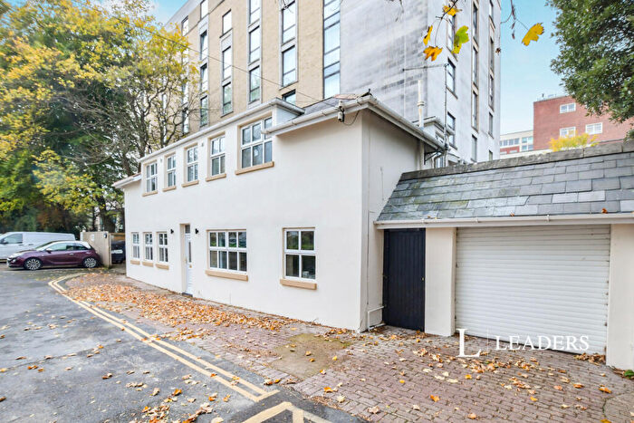 House To Rent In Bath Road, Bournemouth, Dorset, BH1