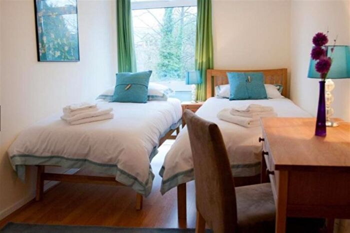 2 Bedroom Apartment To Rent In Butler Close, Jericho, Oxford, OX2