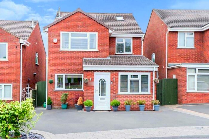 5 Bedroom Detached House For Sale In Woodhouse Lane, Amington, Tamworth, B77