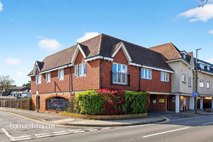 2 Bedroom Apartment For Sale In Cheam Road, Epsom, KT17