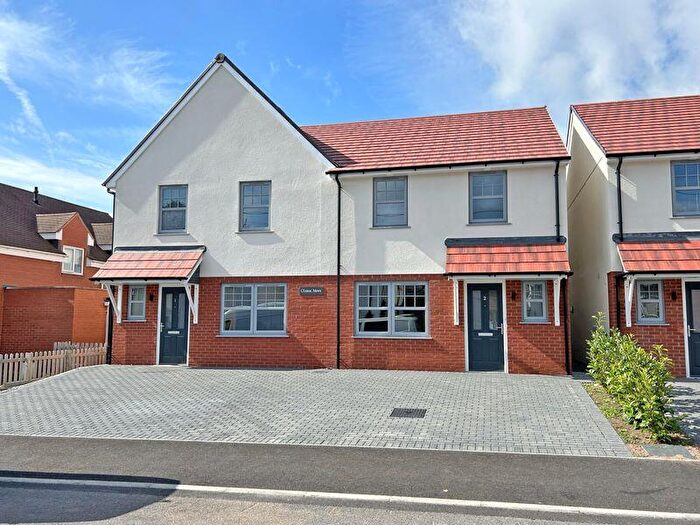 3 Bedroom Semi-Detached House To Rent In Clinton Terrace, Budleigh Salterton, EX9