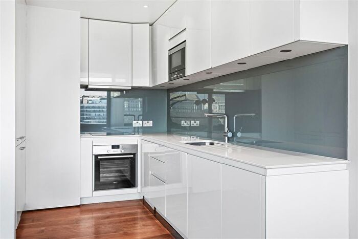 1 Bedroom Flat To Rent In Albert Embankment, Vauxhall, London, SE1