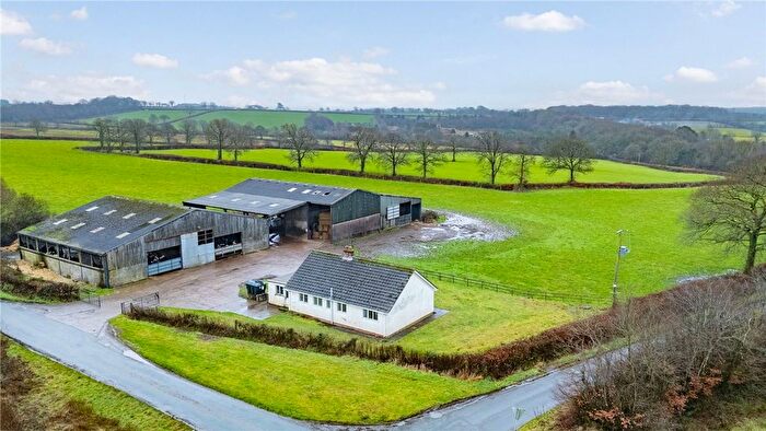 3 Bedroom Property For Sale In Meshaw, South Molton, EX36