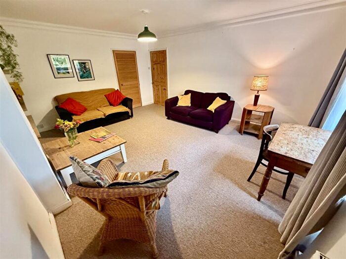 2 Bedroom Maisonette To Rent In Queens Parade, Bristol, BS1