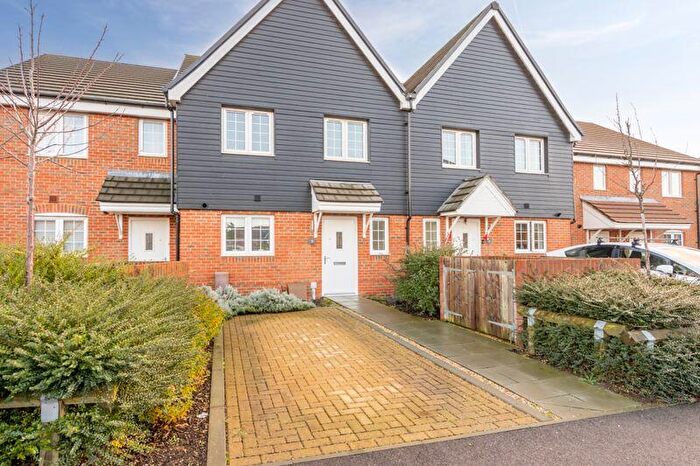 3 Bedroom Terraced House For Sale In Cyril Way, Chichester, PO19