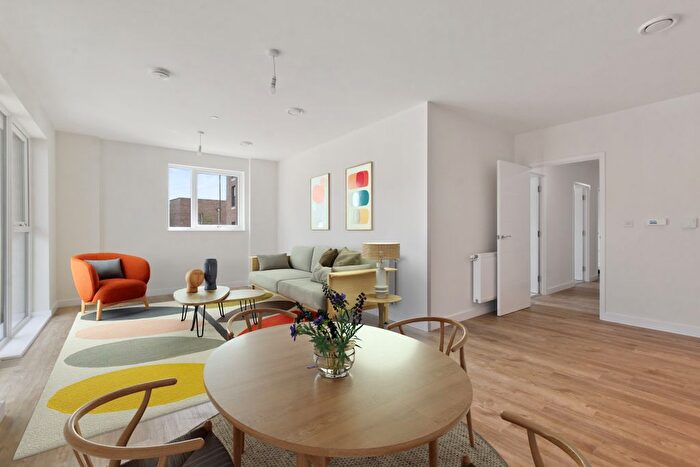 1 Bedroom Flat For Sale In Albert Road, Barnet, EN4