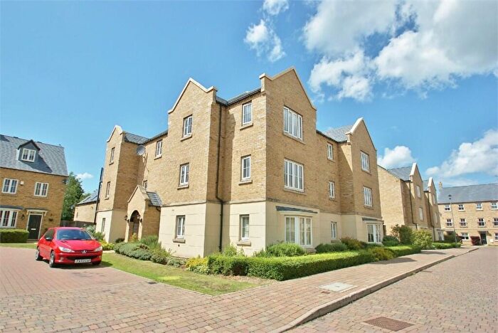2 Bedroom Flat To Rent In Avocet Close, Coton Park, Rugby, Warwickshire, CV23