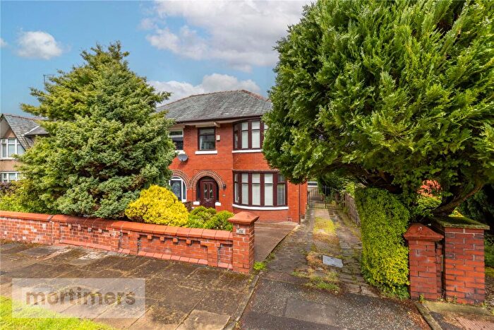 3 Bedroom Semi-Detached House For Sale In West Leigh Road, Blackburn, Lancashire, BB1