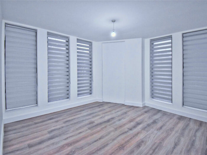 1 Bedroom Apartment To Rent In Stratfield House, Hook, RG27