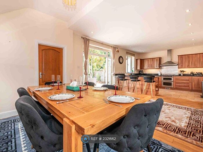 4 Bedroom Semi-Detached House To Rent In Buxton Drive, New Malden, KT3