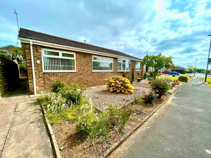 2 Bedroom Bungalow To Rent In Leslie Close, Littleover, DE23