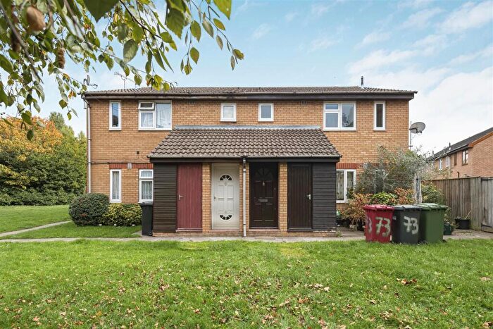 1 Bedroom Maisonette To Rent In Bader Gardens, Slough, SL1