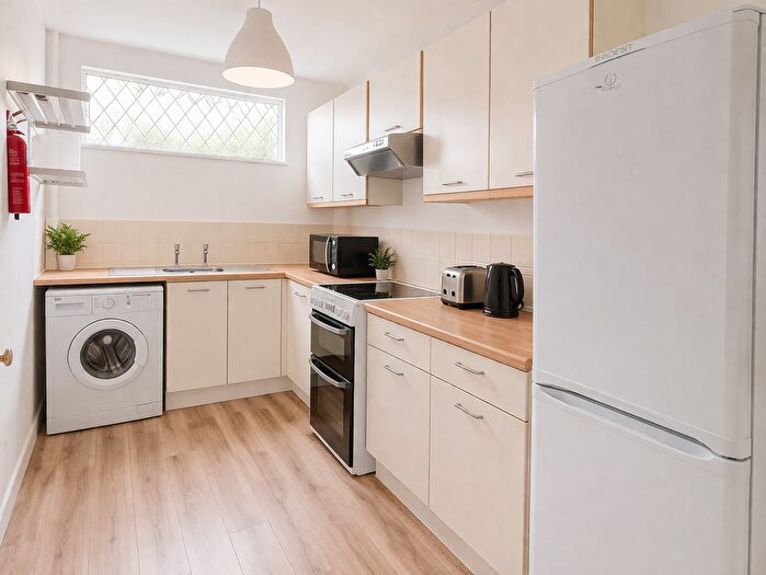 4 Bedroom Flat To Rent In Berkeley Walk, Finsbury Park, London, N7