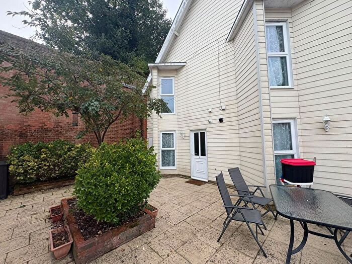 1 Bedroom Maisonette To Rent In High Street, Dover, CT16