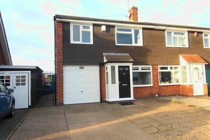 3 Bedroom Semi-Detached House To Rent In Mensing Avenue, Cotgrave, Nottingham, NG12