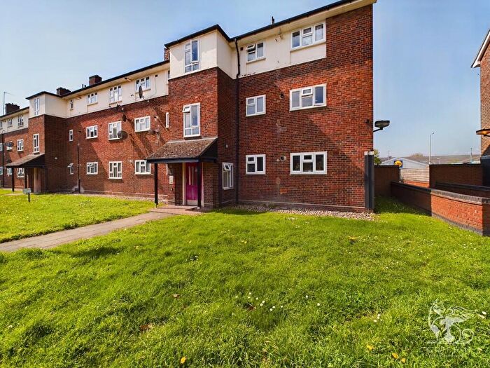 1 Bedroom Flat For Sale In Eden Green, South Ockendon, RM15